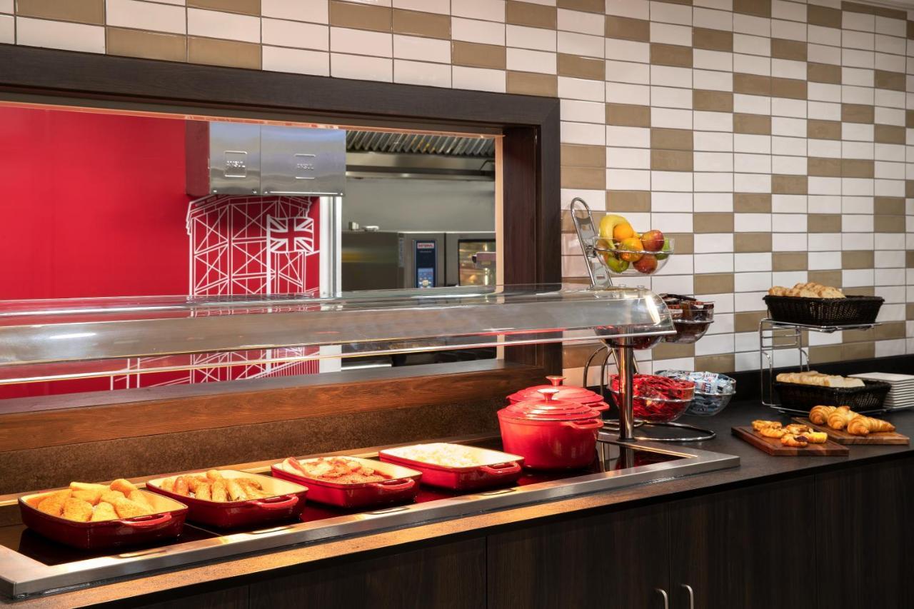 Ramada By Wyndham Leeds East Hotell Eksteriør bilde